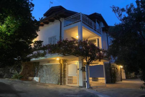 Villa Luce del Sol with Pool - Happy Rentals
